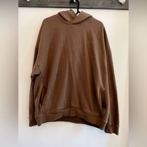 Roots Hoody Size 4 (approx size large)